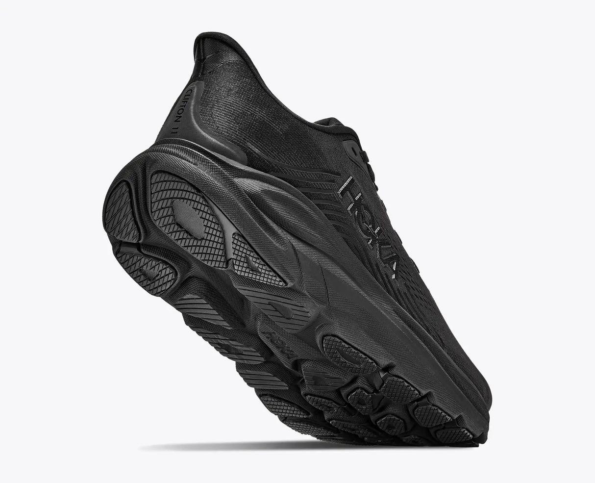 HOKA Clifton 11 naisten juoksukengät on suunniteltu juoksijalle, joka haluaa yhdistää kevyen tuntuman, pehmeän vaimennuksen ja sujuvan askelluksen. Tämä neutraali naisten juoksukenkä toimii erinomaisesti päivittäisillä lenkeillä