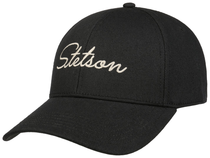 Stetson Baseball Classic Lettering on ajaton baseball-lippalakki, jossa yhdistyvät klassinen kuusipaneelinen rakenne, laadukas puuvillakangas ja Stetsonin tunnistettava kirjailtu tekstilogo. Selkeä muotoilu tekee lippiksestä helposti yhdisteltävän asusteen niin vapaa-aikaan, ulkoiluun kuin jokapäiväiseen kaupunkityyliin.