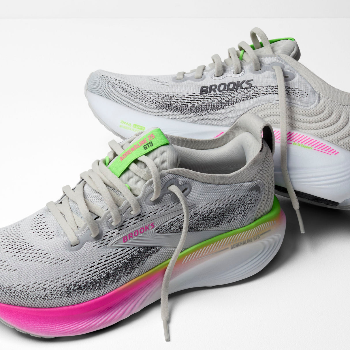 Brooks Adrenaline GTS 25 Naisten Juoksukengät