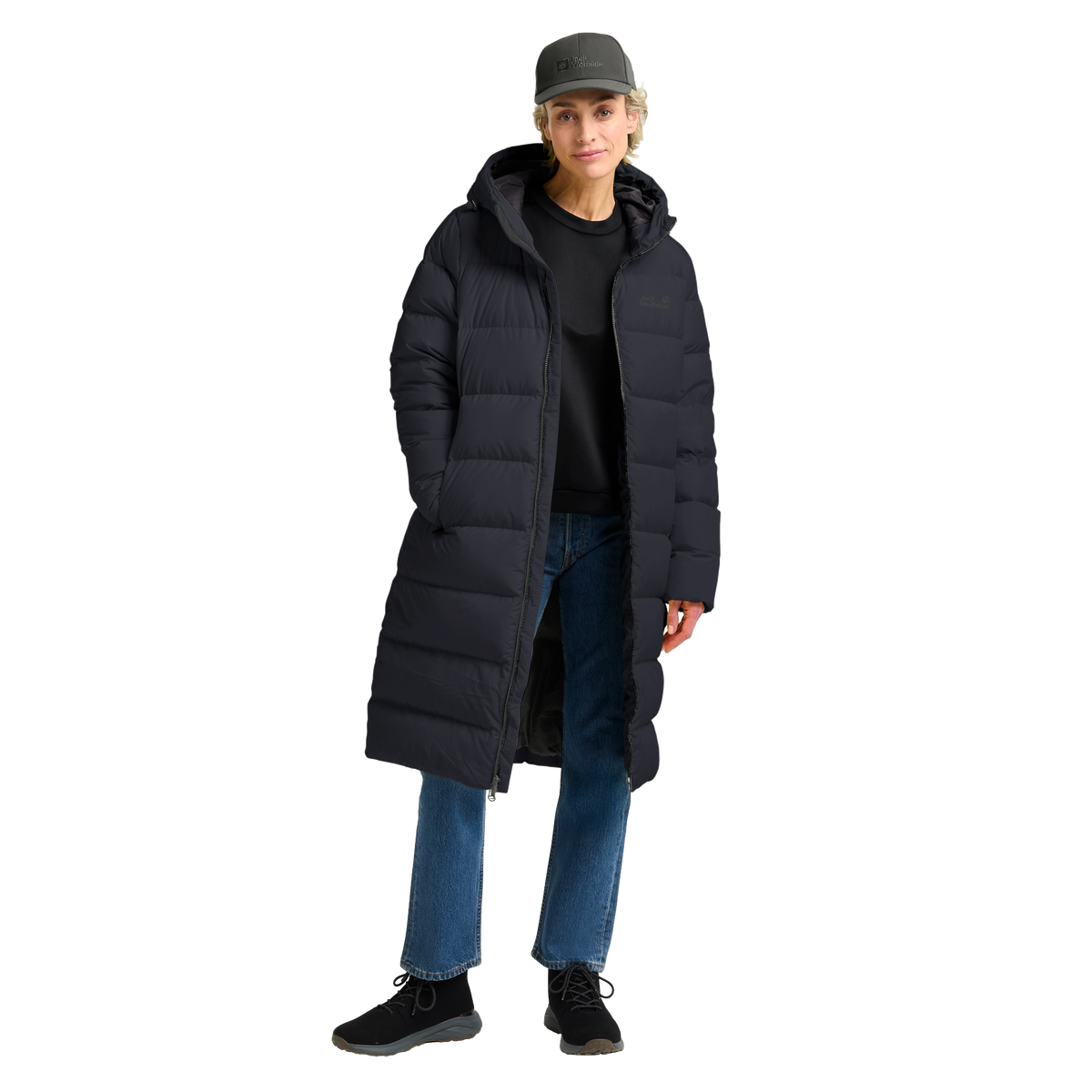 Jack Wolfskin Frozen Palace Coat W RDS on naisten pitkä ja lämmin untuvatakki kylmiin talvipäiviin. Takissa yhdistyvät kevyt 700 cuin ankanuntuvatäyte, tuulenpitävä ja vettähylkivä TEXASHIELD-päällismateriaali sekä käytännölliset säädettävät yksityiskohdat. Hieman pidempi mitoitus suojaa hyvin kylmältä ja tekee takista erinomaisen valinnan talven ulkoiluun, kaupungille ja jokapäiväiseen käyttöön.