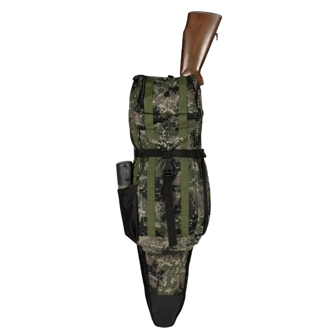 Alaska Rifleman II Gun Backpack 25L on laadukas ja ergonomisesti suunniteltu asereppu aktiiviselle metsästäjälle, joka arvostaa turvallista aseen kuljettamista, hiljaisia materiaaleja ja käytännöllisiä säilytysratkaisuja. Päivitetty Rifleman II yhdistää toimivan kantojärjestelmän, monipuoliset säätömahdollisuudet ja 25 litran tilavuuden, mikä tekee siitä erinomaisen valinnan niin päiväretkille kuin pidemmille metsästysreissuille.