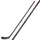CCM JetSpeed FT8S INT on suorituskykyinen intermediate jääkiekkomaila pelaajalle, joka haluaa yhdistää nopean laukaisun, hyvän kiekontuntuman ja hallitun voimantuoton. Maila sopii nuorelle kilpapelaajalle, tavoitteelliselle harrastajalle ja pelaajalle, joka käyttää intermediate-kokoista komposiittimailaa.