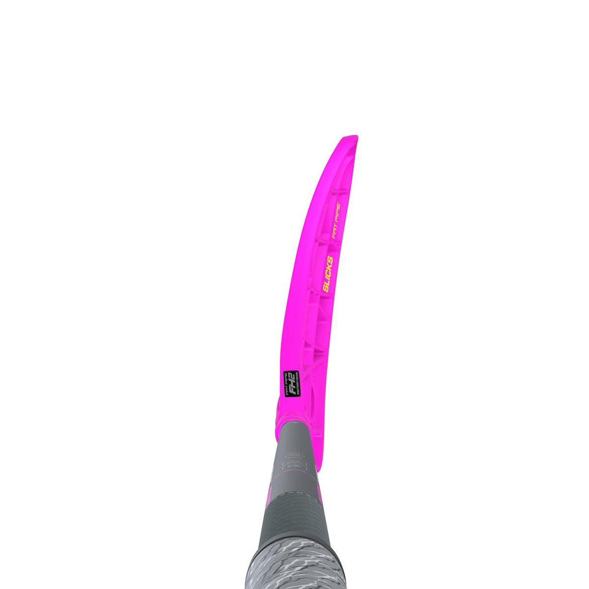 Fat Pipe FAST 31 CTRL SLICKS FH2 on monipuolinen ja helposti käsiteltävä salibandymaila junioripelaajalle, joka haluaa kehittää pallonkäsittelyä, syöttämistä, laukomista ja pelin nopeaa hallintaa. FAST sarjan hiilikuitukomposiittirakenne yhdistää keveyden, tasapainon ja hallitun jouston tavalla, joka sopii erityisesti nuorelle pelaajalle.