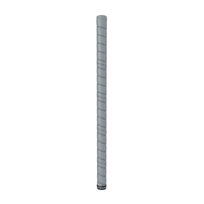 Fat Pipe STICKY GRIP on pitävä salibandymailan grippi, joka on suunniteltu parantamaan otetta ja mailan hallintaa pelin aikana. 2 mm paksu grippi tarjoaa pelaajalle pitävän tuntuman mailaan ja auttaa säilyttämään varman otteen nopeissa suunnanmuutoksissa, syötöissä, pallonkäsittelyssä ja laukauksissa.