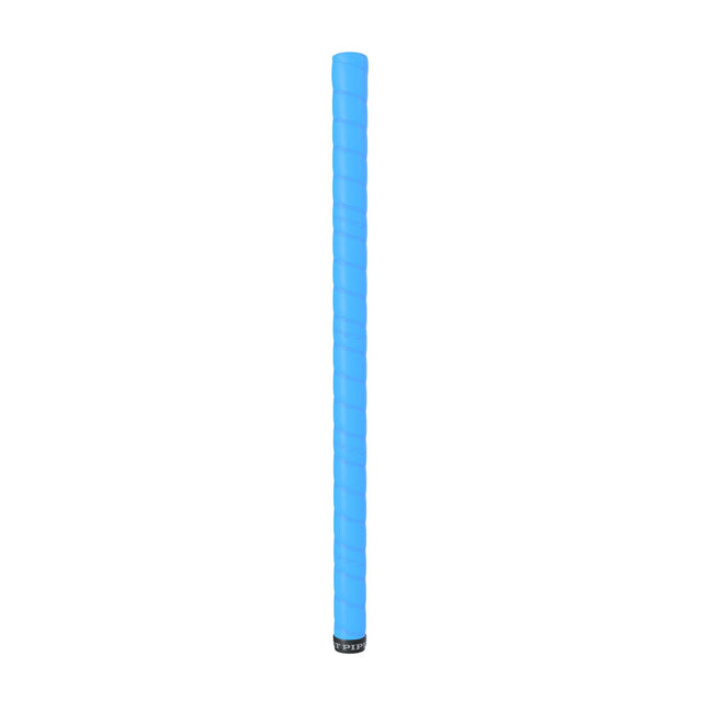 Fat Pipe STICKY GRIP on pitävä salibandymailan grippi, joka on suunniteltu parantamaan otetta ja mailan hallintaa pelin aikana. 2 mm paksu grippi tarjoaa pelaajalle pitävän tuntuman mailaan ja auttaa säilyttämään varman otteen nopeissa suunnanmuutoksissa, syötöissä, pallonkäsittelyssä ja laukauksissa.