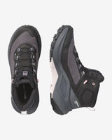 Salomon GENESIS MID GORE TEX on vedenpitävä ja kevyt miesten vaelluskenkä päiväretkille ja retkeilyyn. GORE-TEX-kalvo suojaa kosteudelta, activeCHASSIS™ tuo vakautta epätasaiseen maastoon ja All Terrain Contagrip® tarjoaa varmaa pitoa vaihtelevilla alustoilla. optiFOAM™-välipohja vaimentaa askelta ja mid-korkuinen rakenne lisää suojaa maastossa. Paino vain 385 g.
