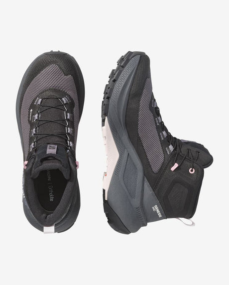 Salomon GENESIS MID GORE TEX on vedenpitävä ja kevyt miesten vaelluskenkä päiväretkille ja retkeilyyn. GORE-TEX-kalvo suojaa kosteudelta, activeCHASSIS™ tuo vakautta epätasaiseen maastoon ja All Terrain Contagrip® tarjoaa varmaa pitoa vaihtelevilla alustoilla. optiFOAM™-välipohja vaimentaa askelta ja mid-korkuinen rakenne lisää suojaa maastossa. Paino vain 385 g.