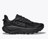 HOKA Challenger 8 GTX Wide miesten polkujuoksukengät on suunniteltu aktiiviseen ulkoiluun, polkujuoksuun ja kävelyyn silloin, kun reitti kulkee asfaltin, soran, metsän ja kosteiden maasto osuuksien välillä. 