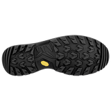 Lowa Renegade EVO GTX MID on vedenpitävä, keskikorkea kenkä, joka vie Renegade-klassikon tutun mukavuuden ja toimivuuden astetta pidemmälle. Renegade on yksi maailman myydyimmistä vaelluskengistä, ja EVO-versio jalostaa sitä entisestään. Se on varma valinta monipuoliseen käyttöön: kenkä toimii yhtä lailla polulla kuin kaupungissa ja tuntuu jalassa miellyttävältä pitkänkin päivän ajan.