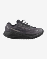 vedenpitävä ja monipuolinen juoksukenkä maantielle ja sorateille. GORE-TEX-kalvo pitää jalat kuivina, Gravel Contagrip® tarjoaa varmaa pitoa vaihtelevilla alustoilla ja optiFOAM²-välipohja tuo pehmeän, dynaamisen juoksutuntuman. Kevyt 239 g rakenne, quickLACE™ neo -nauhoitus ja 8 mm droppi tekevät kengästä erinomaisen vaihtoehdon päivittäiseen harjoitteluun myös märissä olosuhteissa.