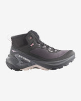 Salomon GENESIS MID GORE TEX on vedenpitävä ja kevyt miesten vaelluskenkä päiväretkille ja retkeilyyn. GORE-TEX-kalvo suojaa kosteudelta, activeCHASSIS™ tuo vakautta epätasaiseen maastoon ja All Terrain Contagrip® tarjoaa varmaa pitoa vaihtelevilla alustoilla. optiFOAM™-välipohja vaimentaa askelta ja mid-korkuinen rakenne lisää suojaa maastossa. Paino vain 385 g.