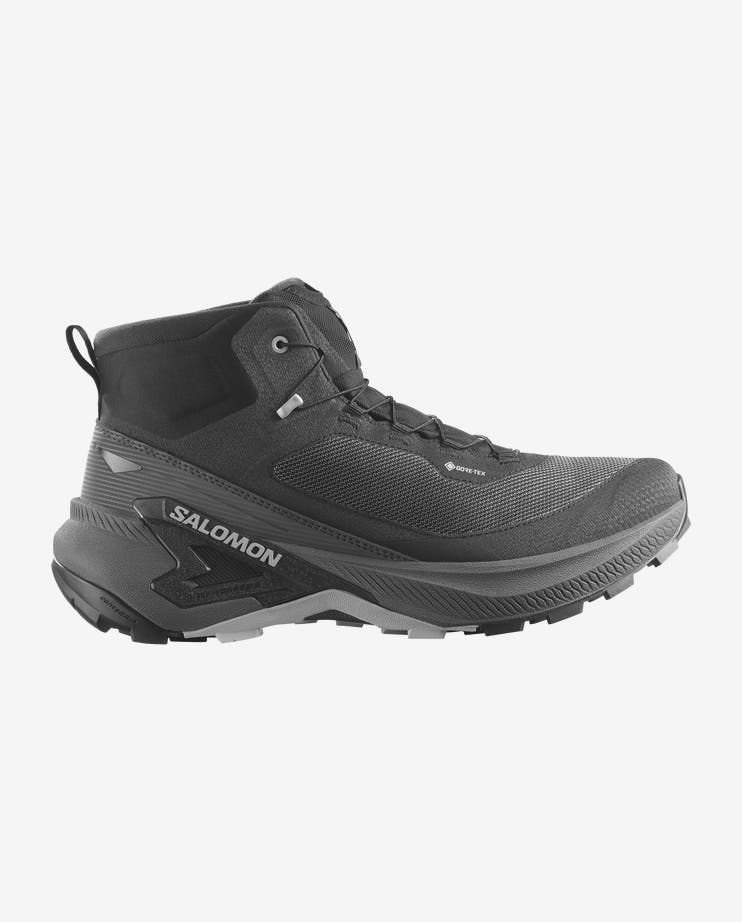 Genesis Mid GTX on hyvä valinta retkeilijälle, joka arvostaa kevyttä ja sporttista kenkää mutta tarvitsee samalla GORE-TEX-suojan, keskikorkean varren ja hyvän pidon vaihtelevaan maastoon. Se sopii päiväretkille, metsäpoluille, kosteille reiteille sekä aktiiviseen ulkoiluun ympäri vuoden, kun olosuhteet eivät vaadi varsinaista talvijalkinetta.