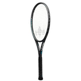 Diadem Nova V3 Tour tennismaila on suunniteltu vaativille kilpapelaajille ja aktiivisille harrastajille, jotka etsivät maksimaalista voimaa, vakautta ja tarkkuutta ilman kompromisseja pelituntumassa. Nova V3 Tour on Nova malliston tehokkain vaihtoehto, jossa suurempi massa yhdistyy erinomaiseen käsiteltävyyteen ja räjähtävään suorituskykyyn.